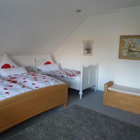 Ferienwohnung Raupe フリッツラー エクステリア 写真