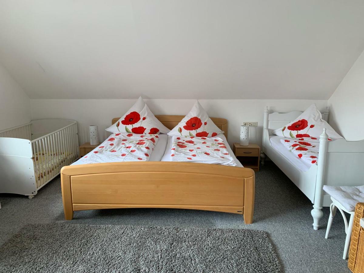 Ferienwohnung Raupe フリッツラー エクステリア 写真