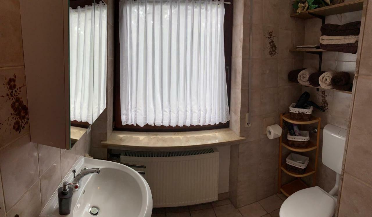 Ferienwohnung Raupe フリッツラー エクステリア 写真